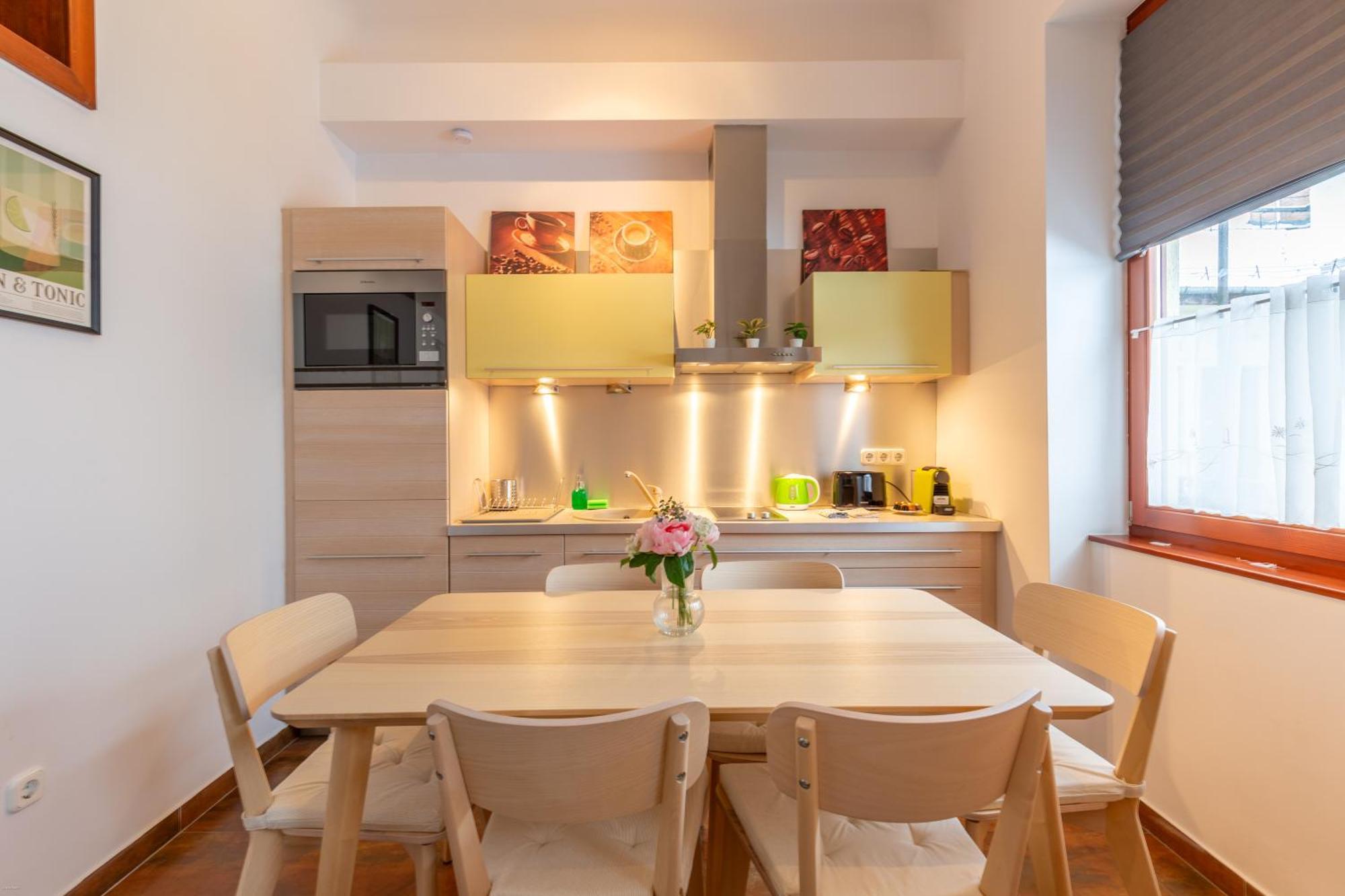Vibrant Neighborhood Vibes Apartment