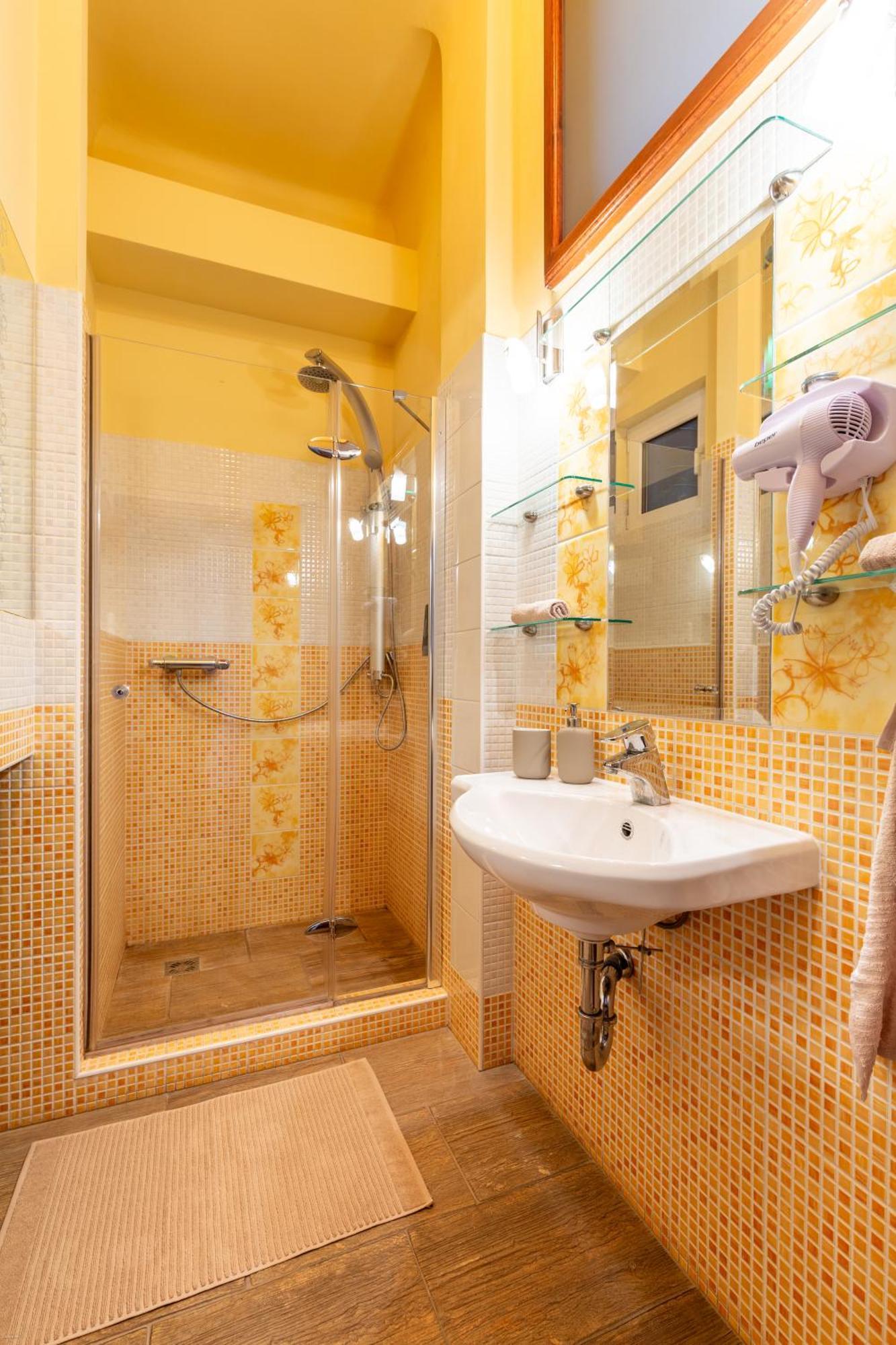 Vibrant Neighborhood Vibes Apartment Budapest